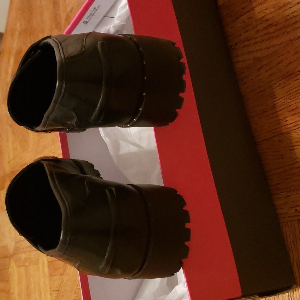 Vince Camuto VC-Golinda lug loafers - Picture 3 of 10